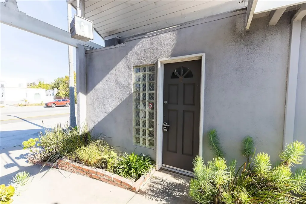 2424 Torrance Boulevard, Torrance, CA 90501 photo 2