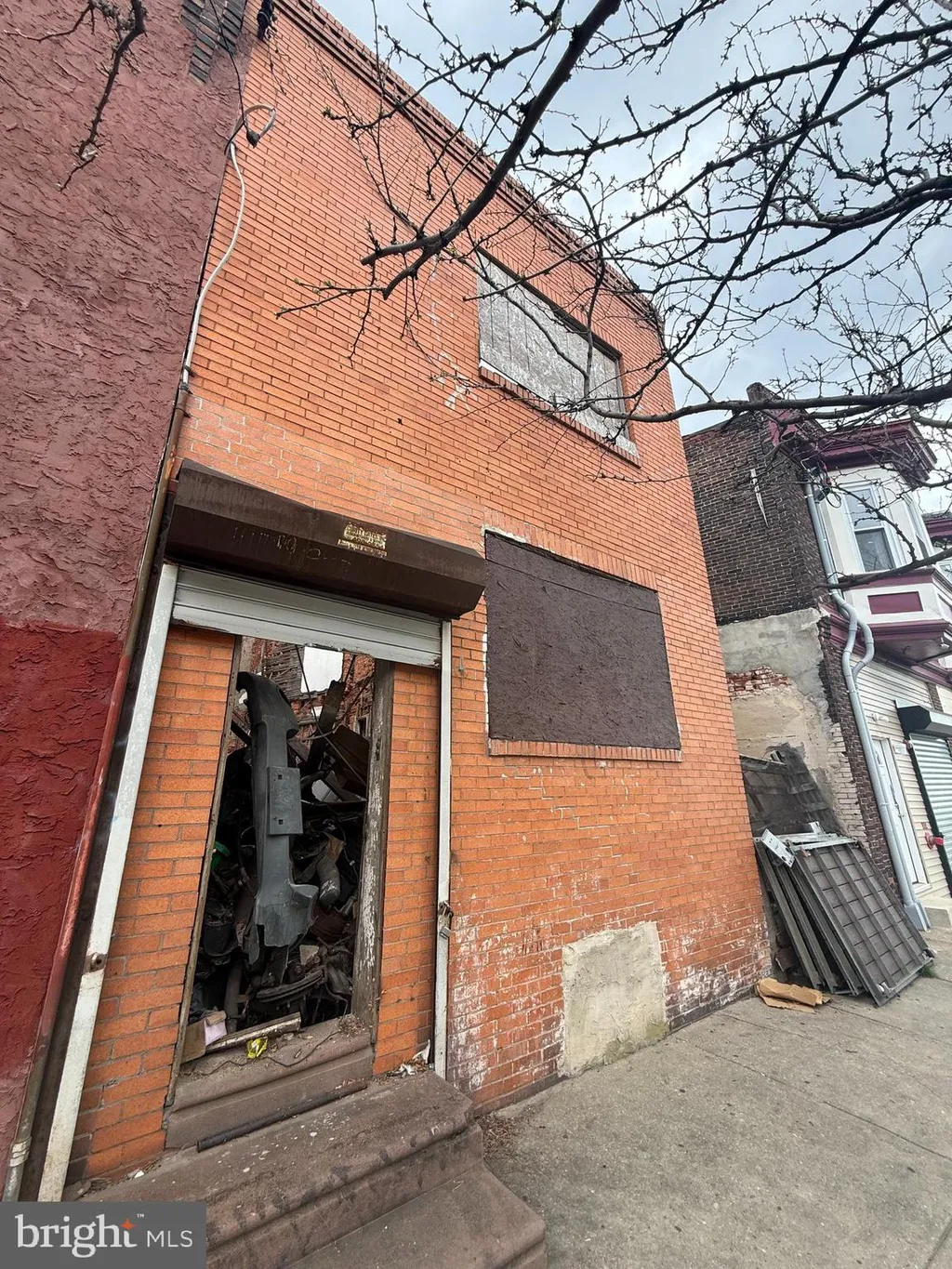 1327 S 49th Street, Philadelphia, PA 19143