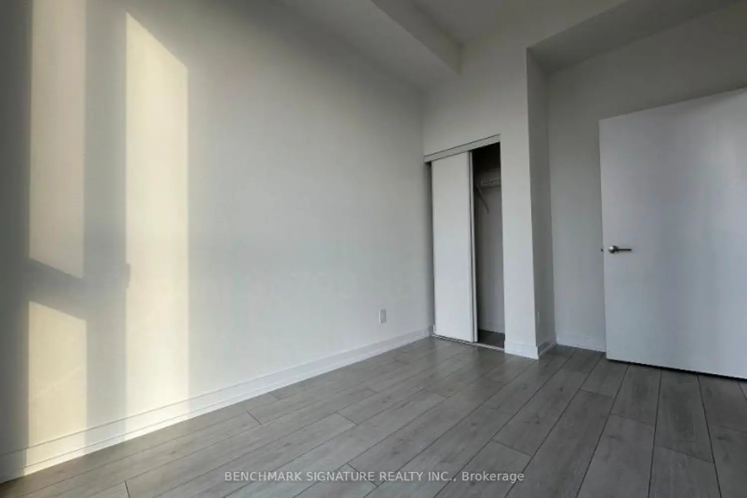 Additional image 6 of 500 Dupont Street 709