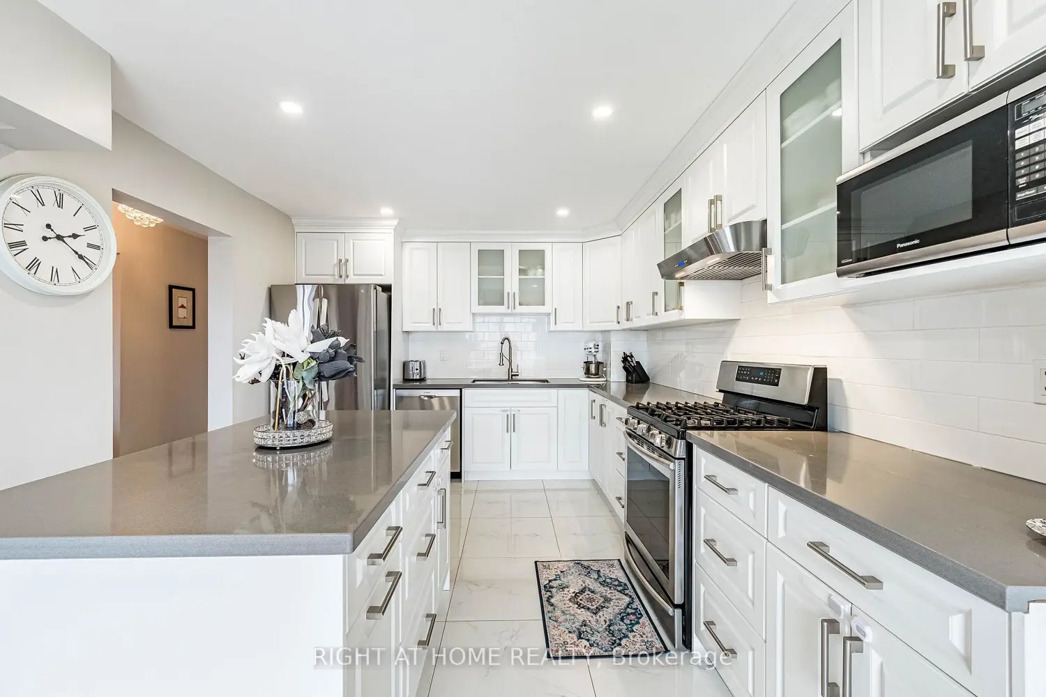 16 Woodside Court photo 5