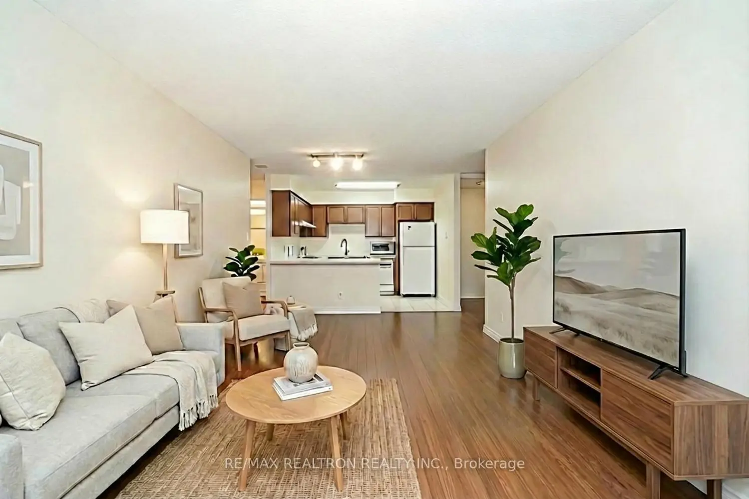 256 Doris Avenue 511