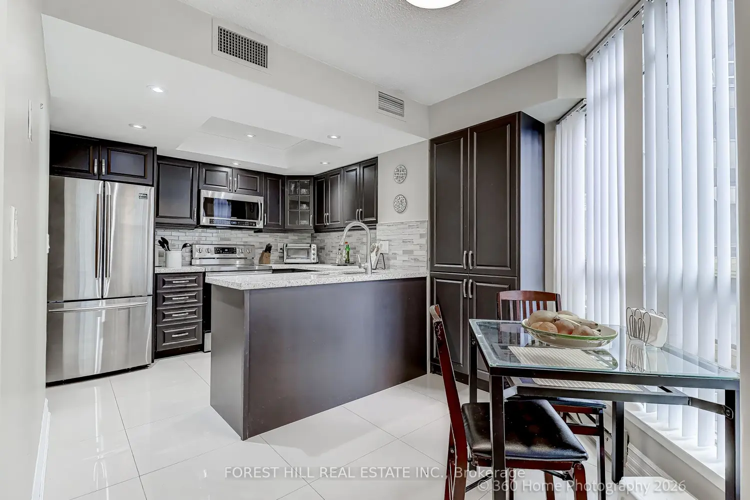 45 Kingsbridge Garden Circle 204 photo 4