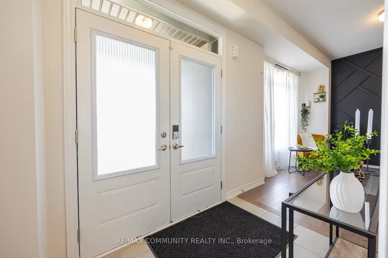 10243 Huntington Road photo 2