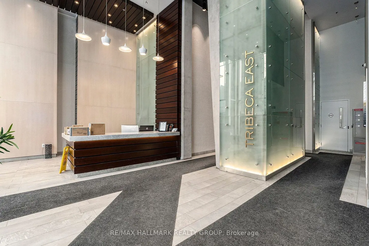 40 Nepean Street 1502 photo 3