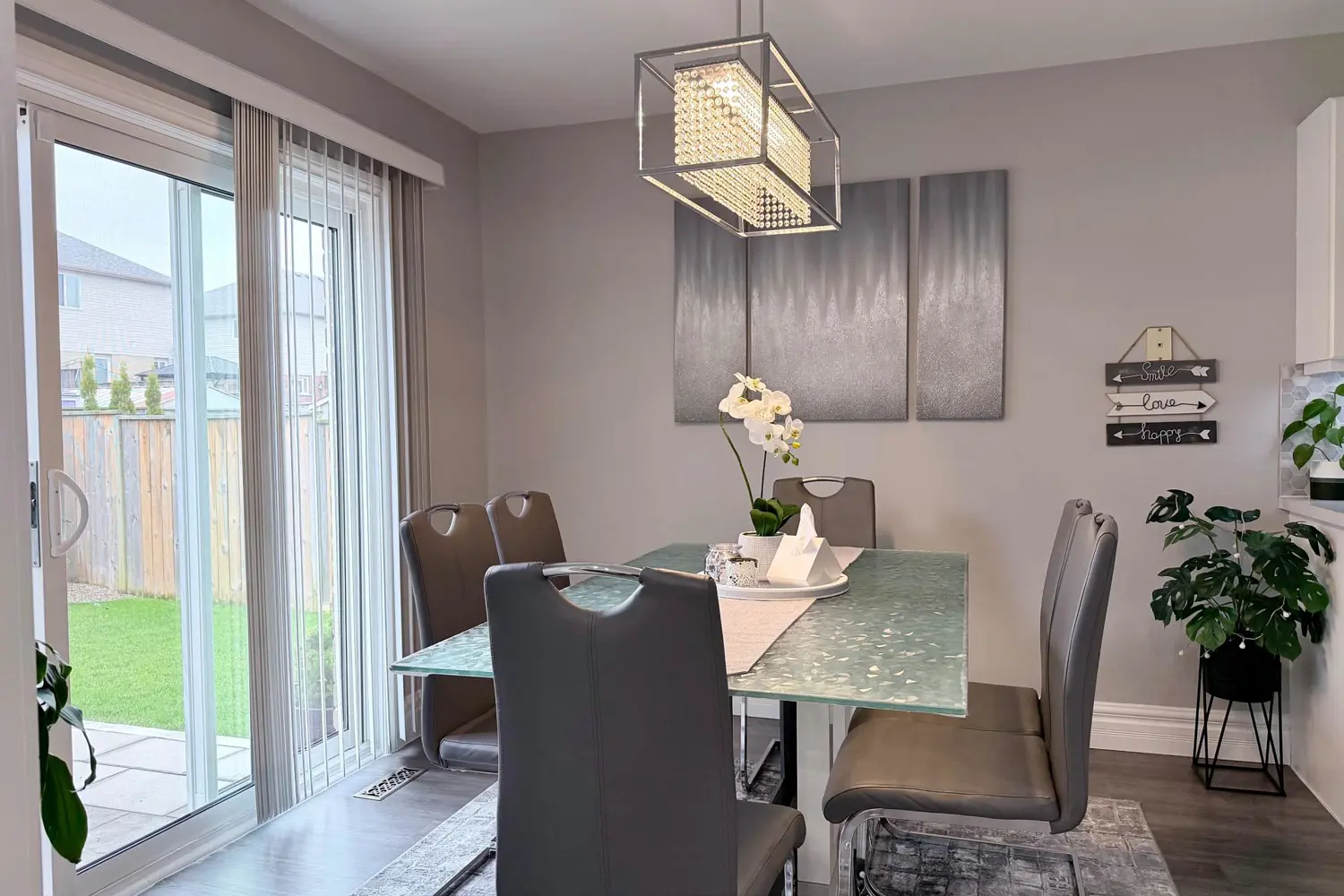 9 Barrett Crescent photo 5