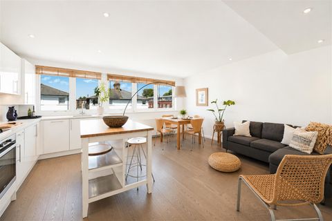 Lower Richmond Road, Putney SW15