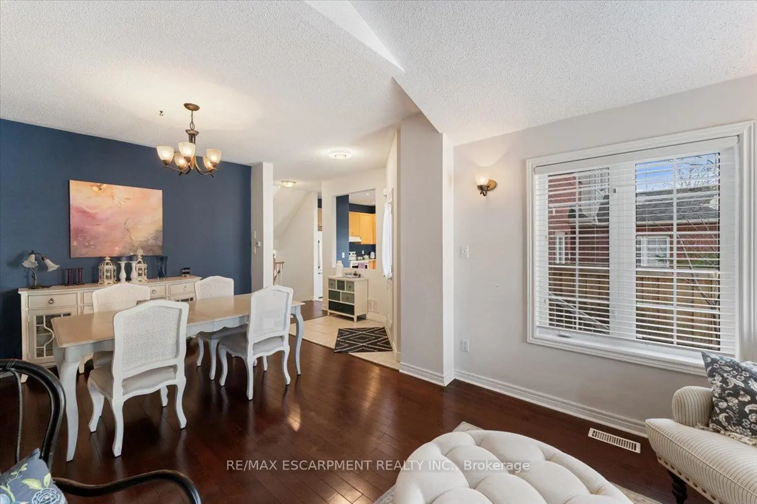 100 Beddoe Drive 6 photo 4