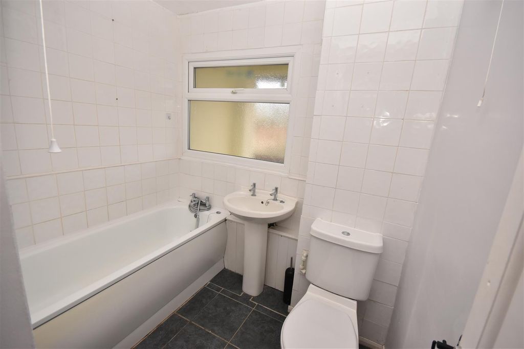 Additional image 11 of 2 bed flat for saleKhormaksar Drive, Nocton, Lincoln LN4