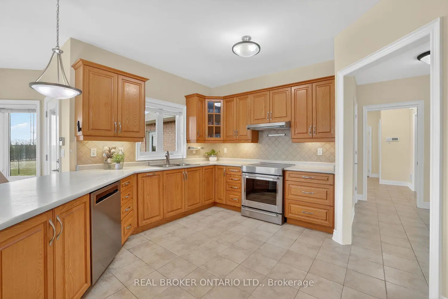 3421 Cole Road photo 4