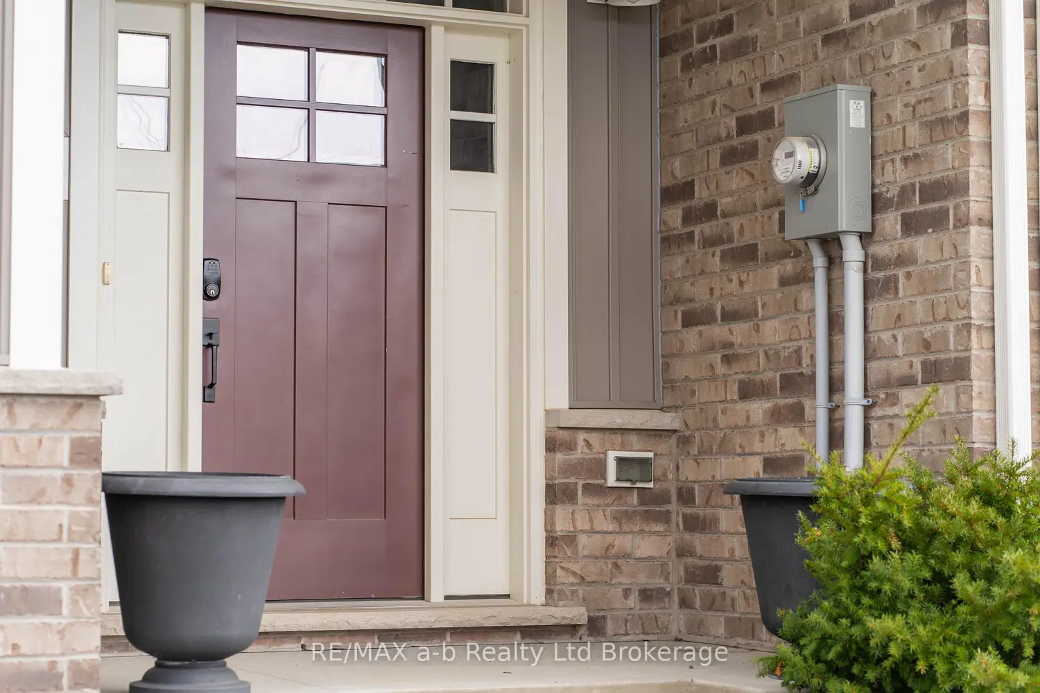 19 Huntley Avenue photo 2