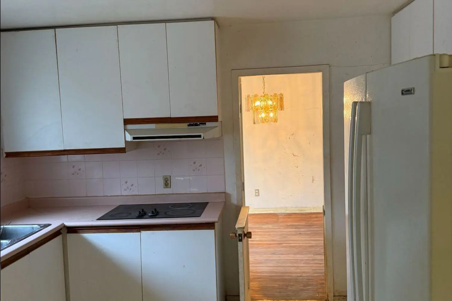 176 May Avenue photo 2