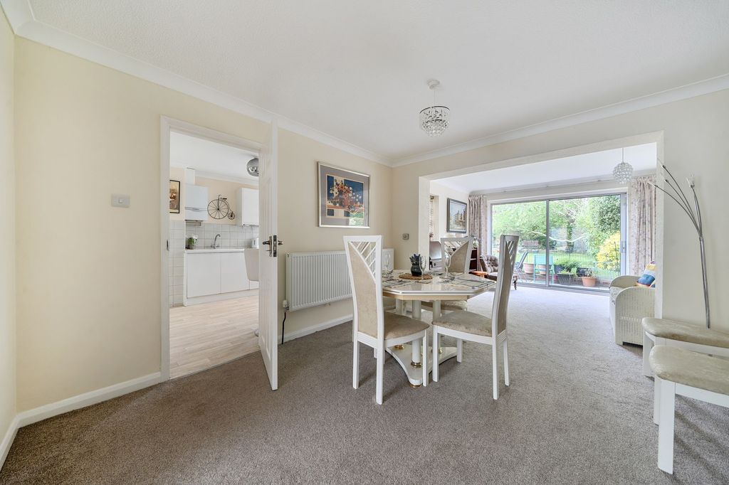 Additional image 3 of 4 bed detached house for saleLongmead Gardens, Havant PO9
