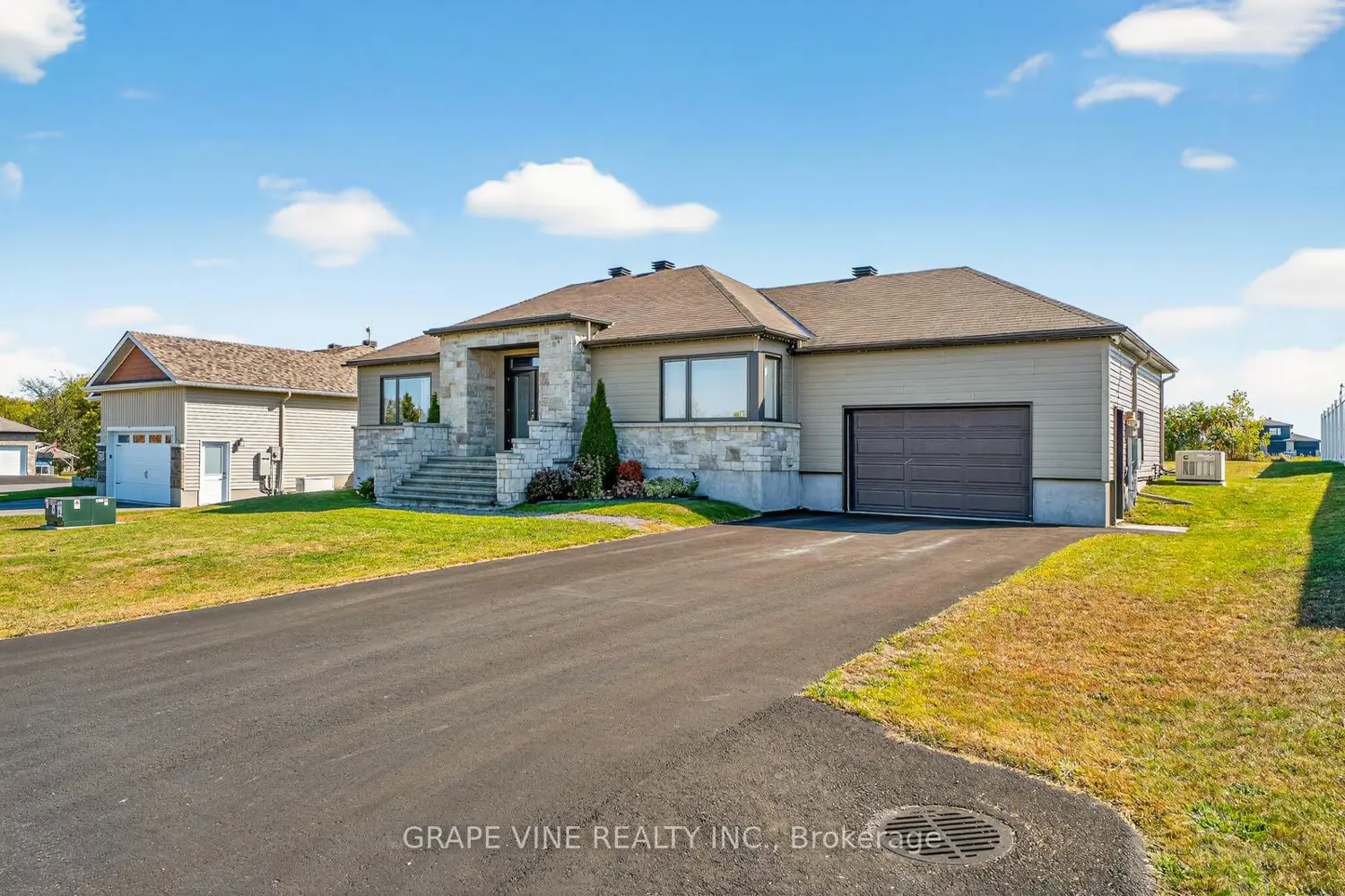 Additional image 2 of 18 Calco Crescent