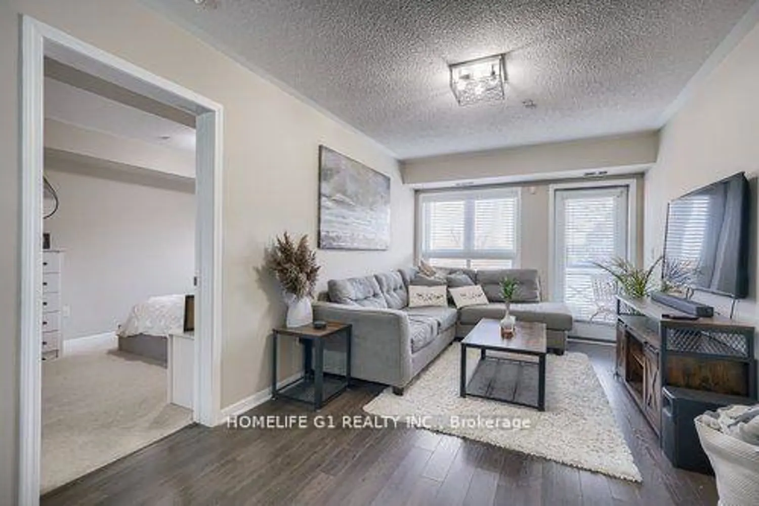 1045 Nadalin Heights 106 photo 5