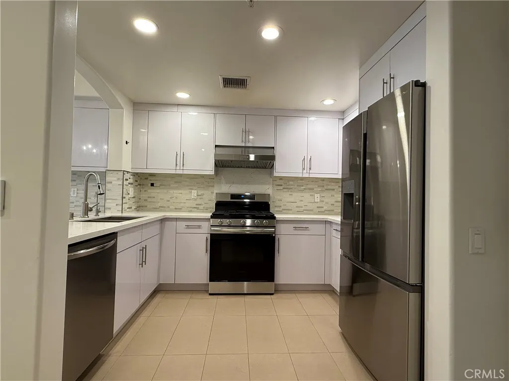 1598 Long Beach Blvd Unit 212, Long Beach, CA 90813 photo 3