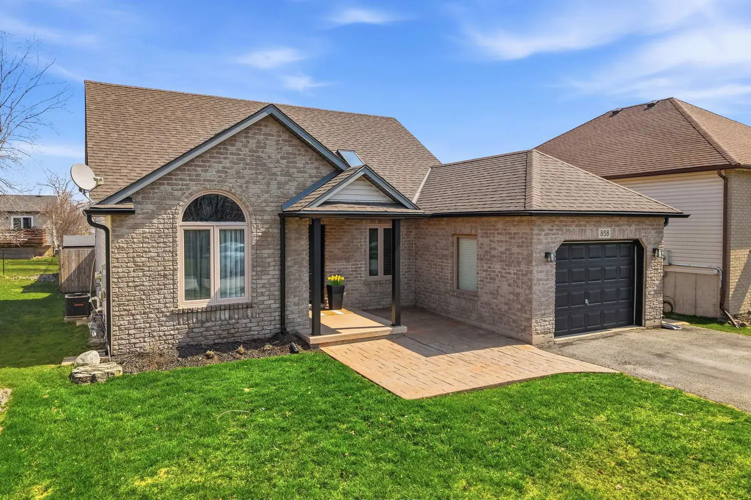 858 Canada Drive