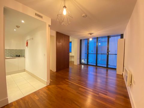15 Burton Place, Manchester M15