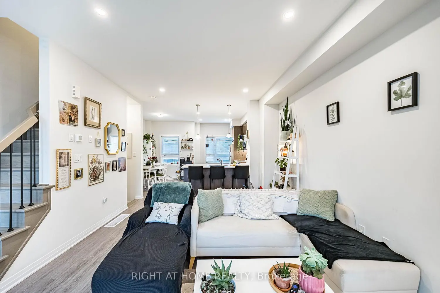 Additional image 9 of 51 Sparrow Avenue 96