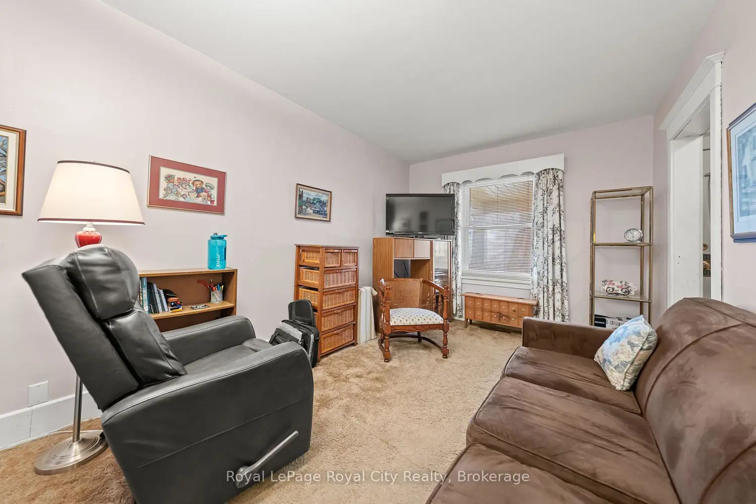 9 Stull Avenue photo 2