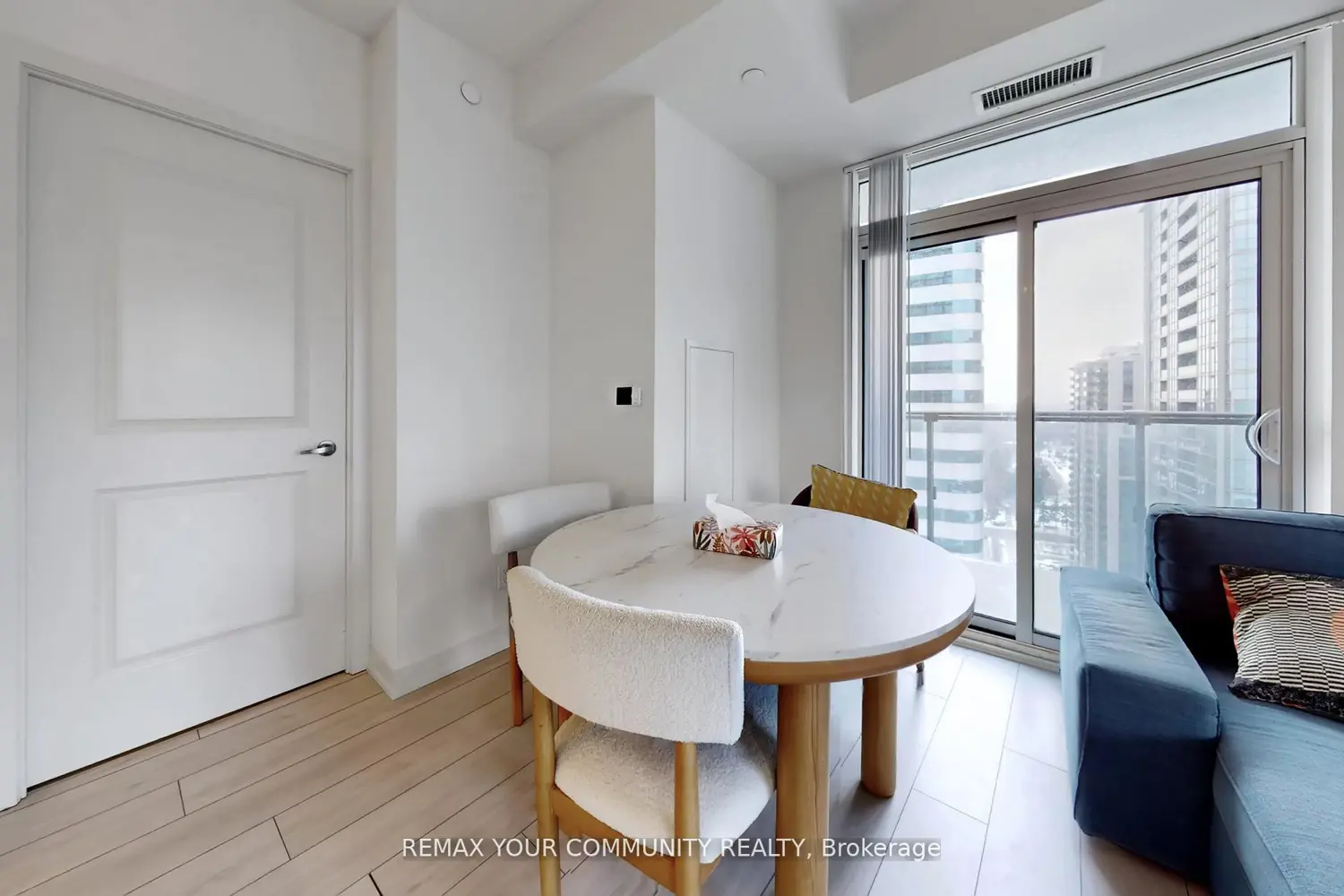 Additional image 7 of 4955 Yonge Street 2117