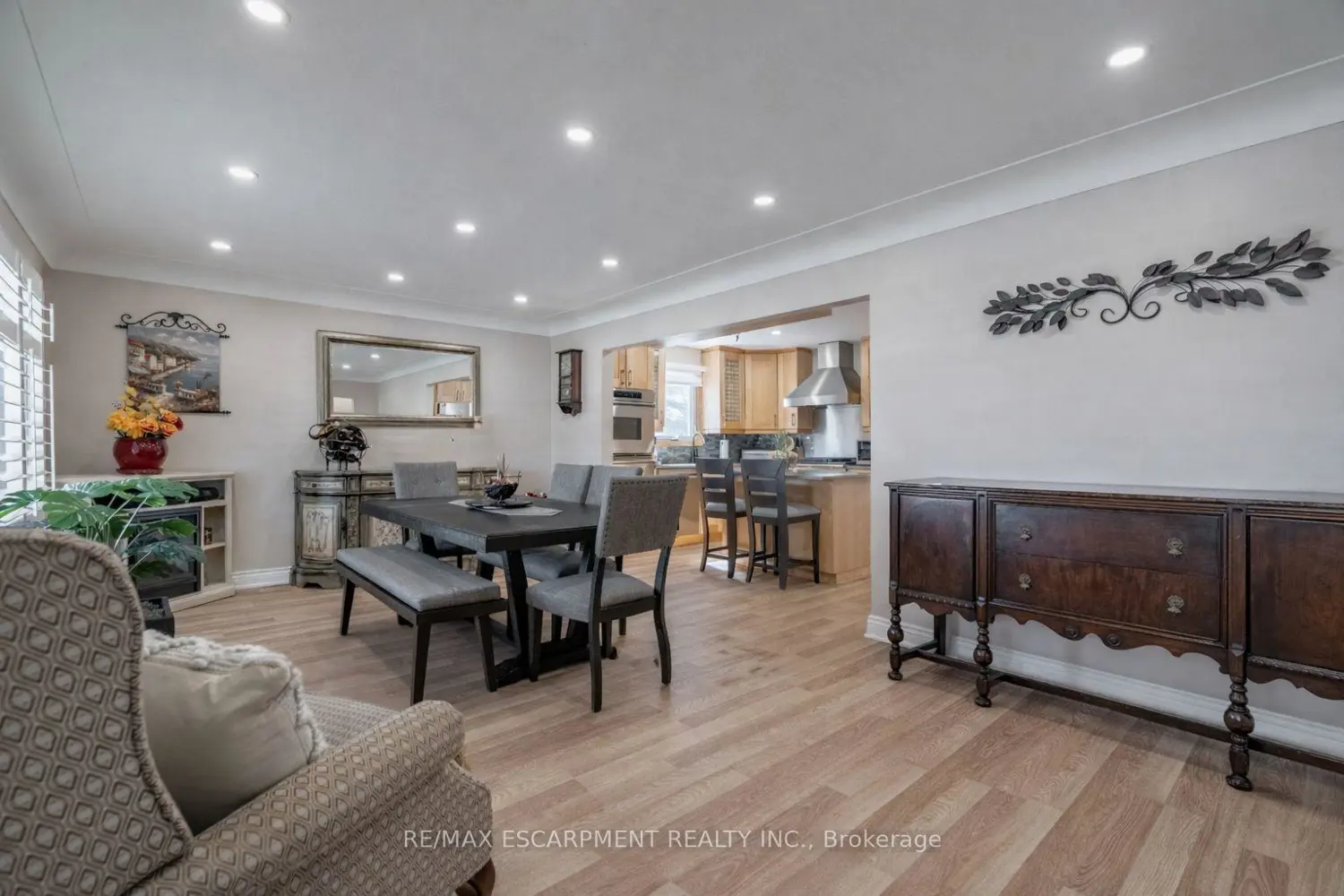 53 Third Road photo 4