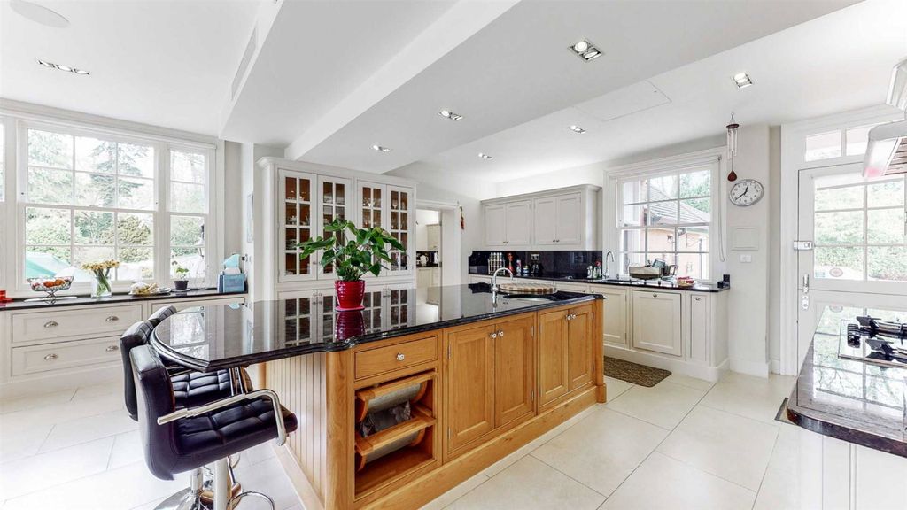 Additional image 7 of 7 bed detached house for saleMount Park Road, Harrow HA1