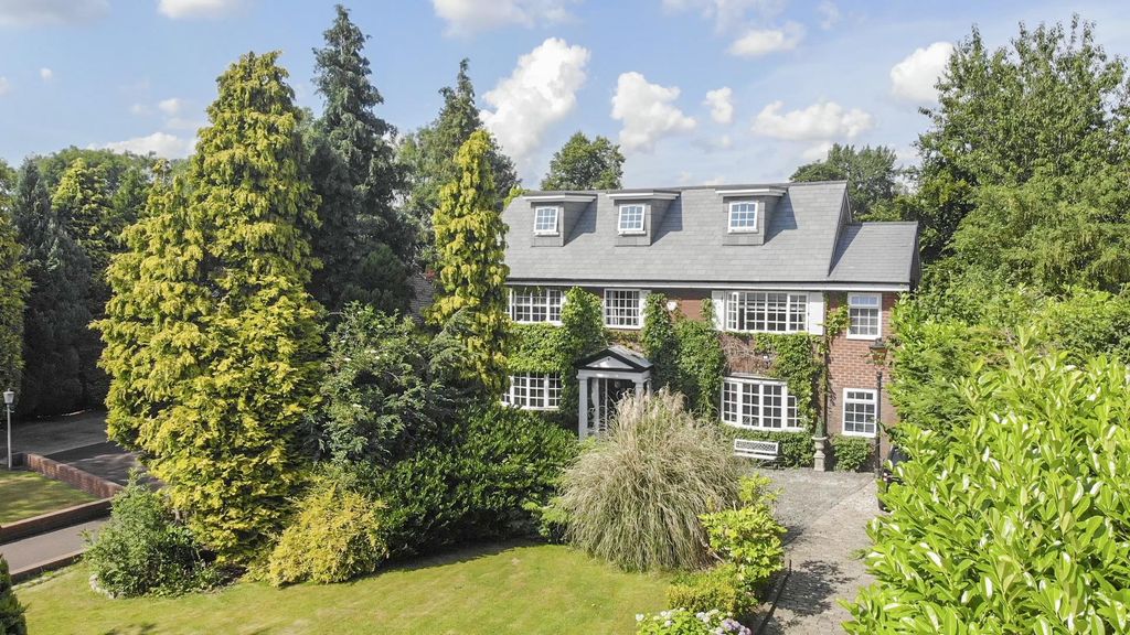 6 bed detached house for saleMercers Road, Hopwood, Heywood, Greater Manchester OL10