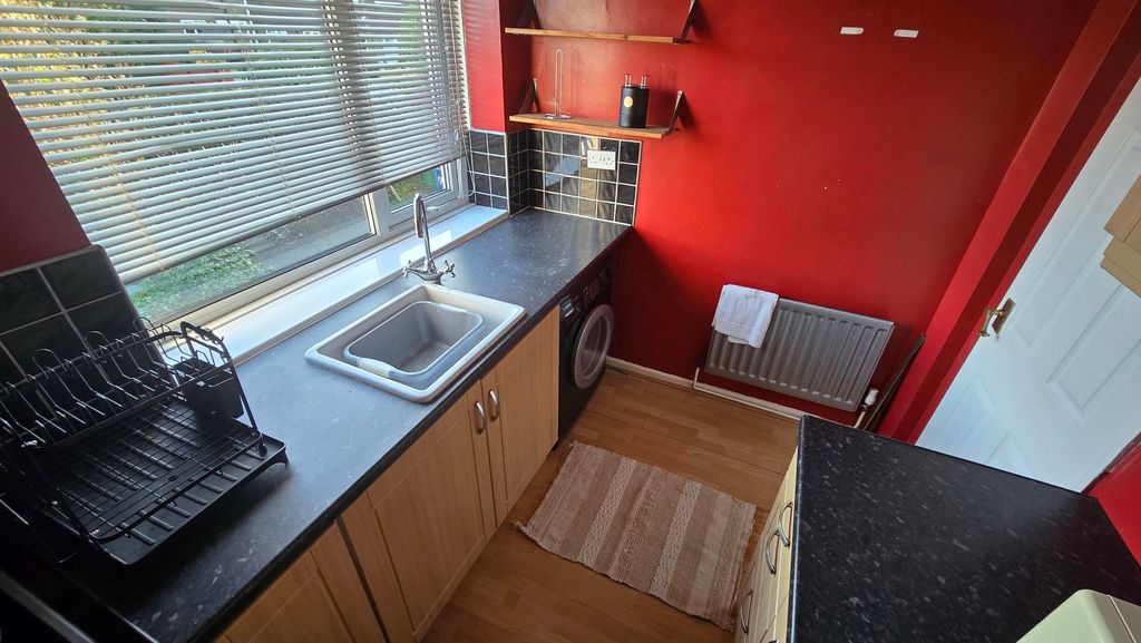 2 bed flat for saleMerrington Close, Sunderland SR3 photo 5