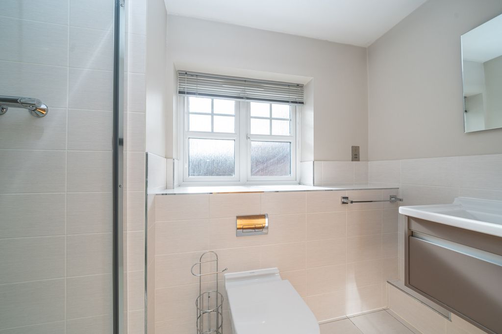 Additional image 13 of 4 bed detached house for saleOstlers Close, Hemel Hempstead, Hertfordshire HP3