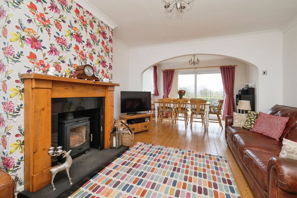 Additional image 5 of 4 bed detached house for saleSouthgate, Hornsea HU18