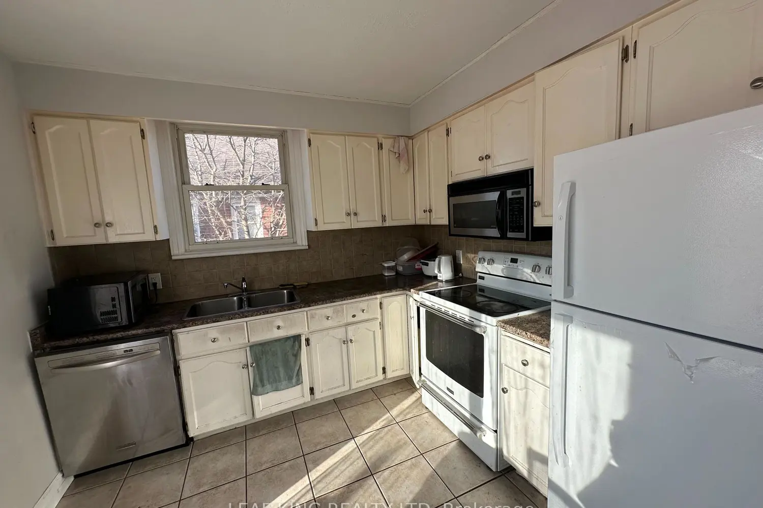 54 West 1St Street photo 4