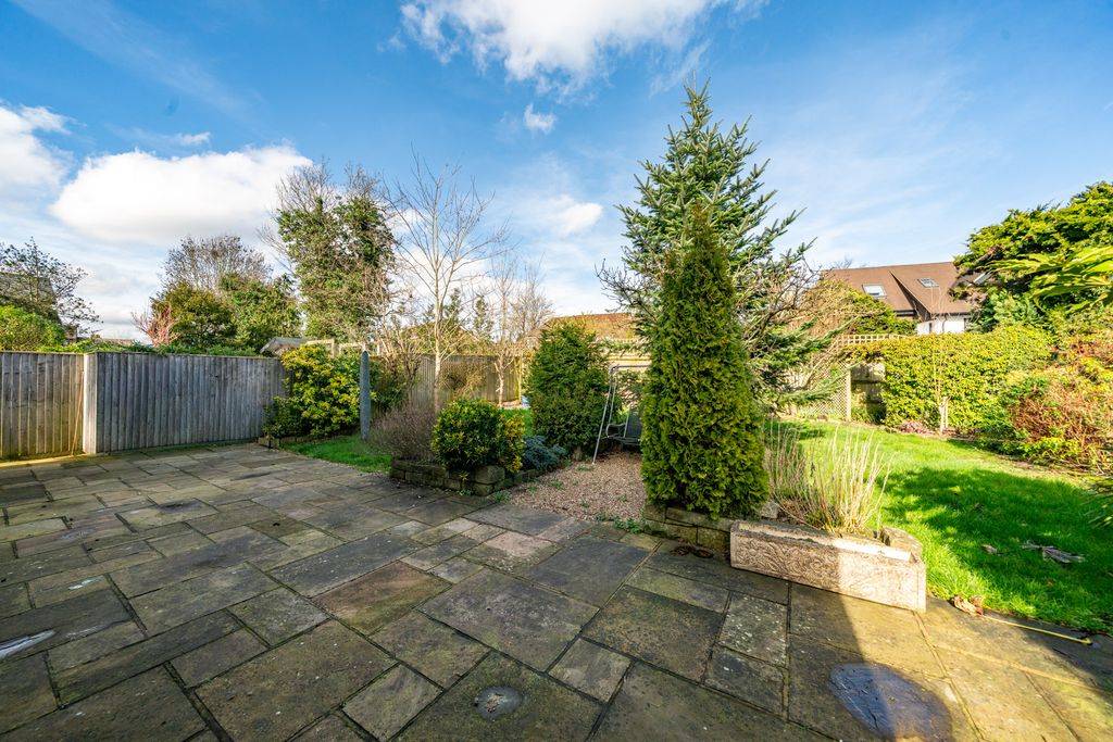 Additional image 17 of 4 bed detached house for saleOstlers Close, Hemel Hempstead, Hertfordshire HP3