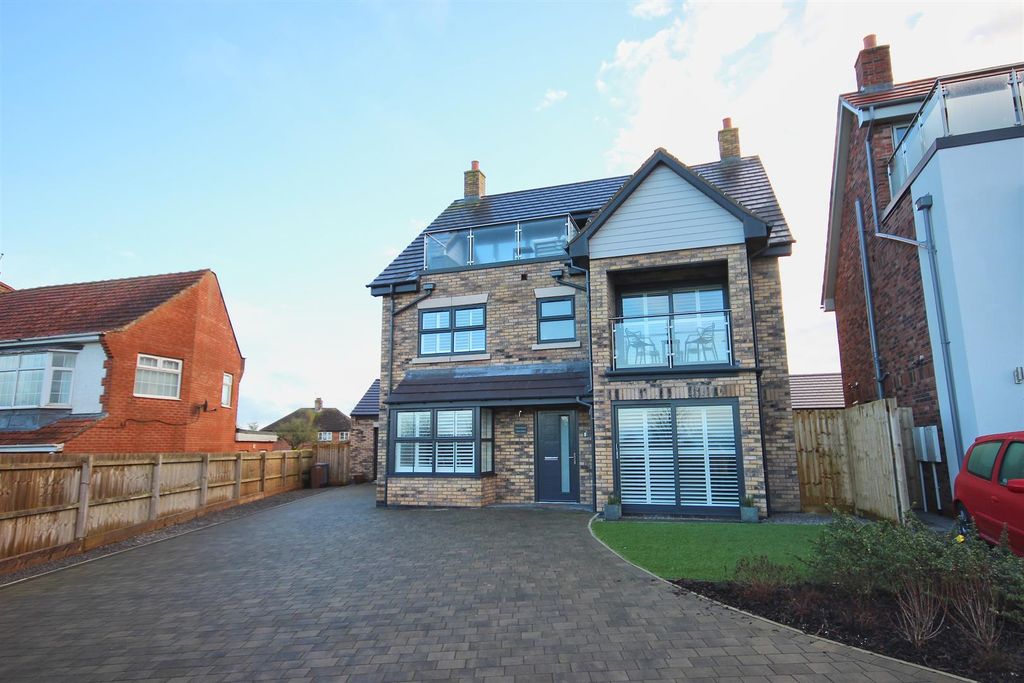 Additional image 32 of 5 bed detached house for saleEyre Grove, Hornsea HU18