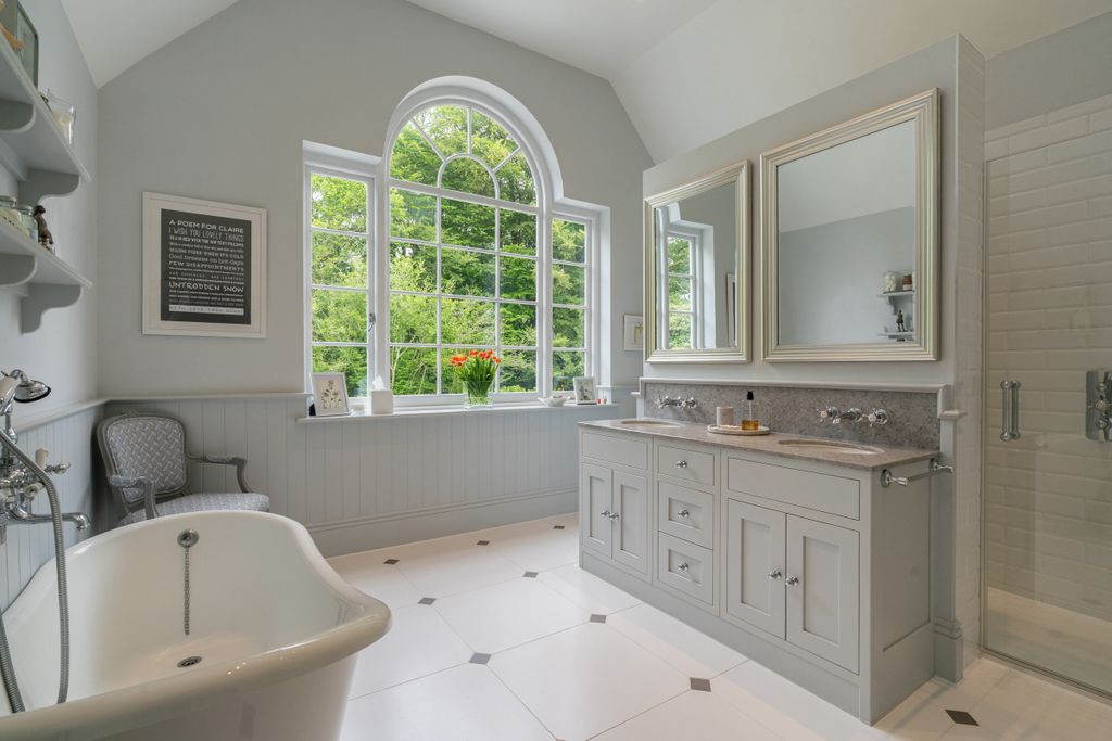 Additional image 25 of 5 bed property for saleDanley Lane, Haslemere, Surrey GU27