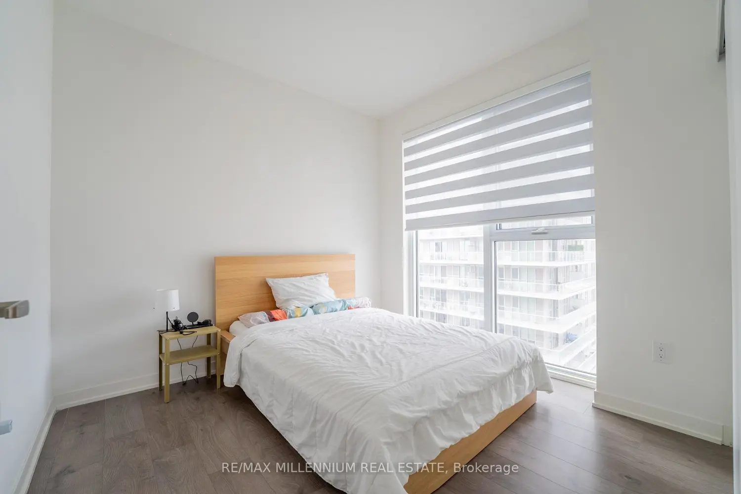 20 Richardson Street 1808 photo 3