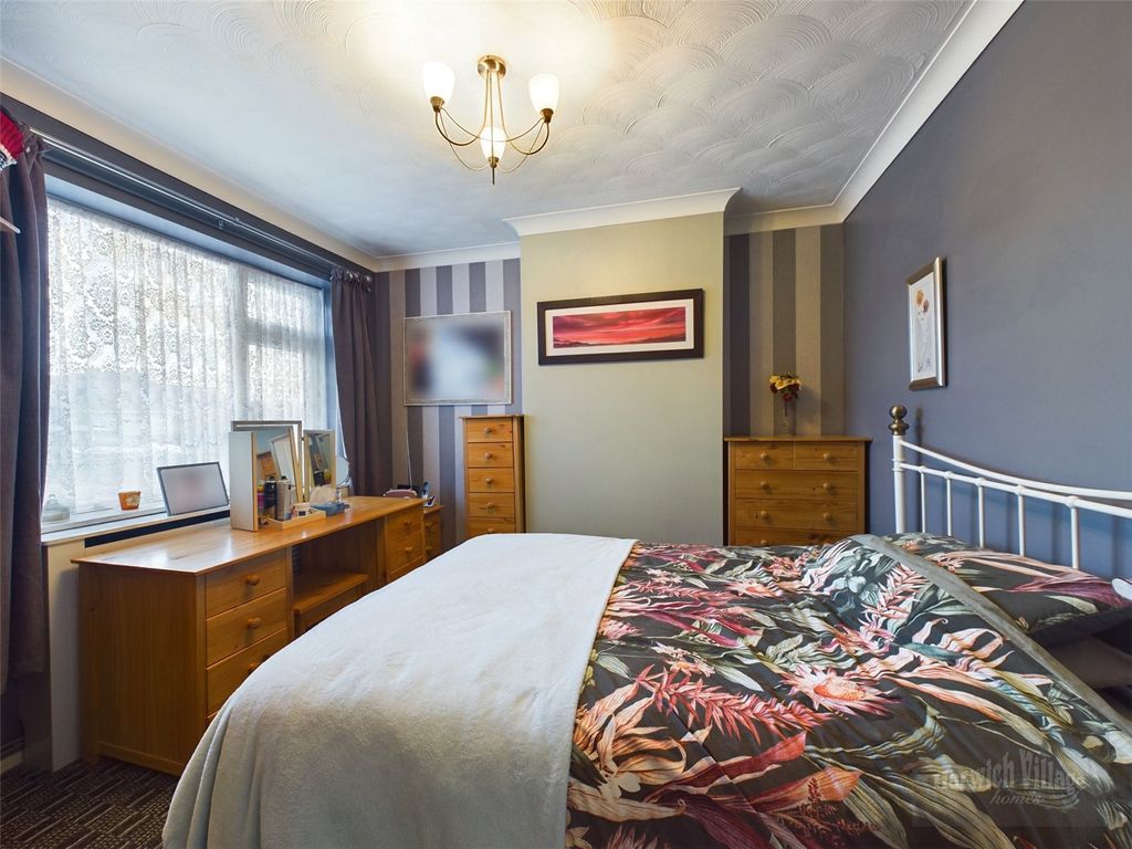 Additional image 13 of 3 bed bungalow for saleDove Crescent, Harwich, Essex CO12