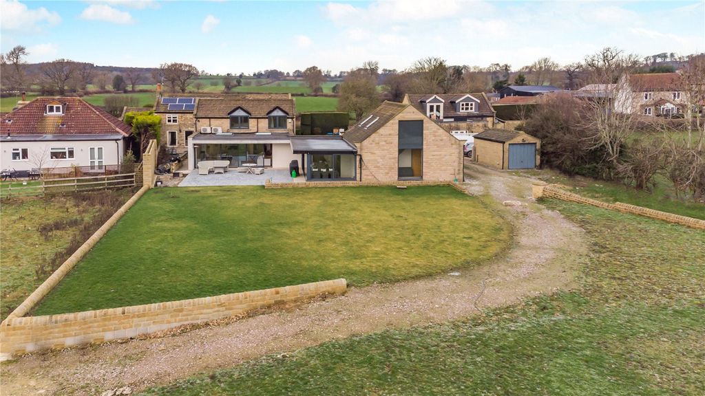 6 bed detached house for saleBrearton, Harrogate, North Yorkshire HG3