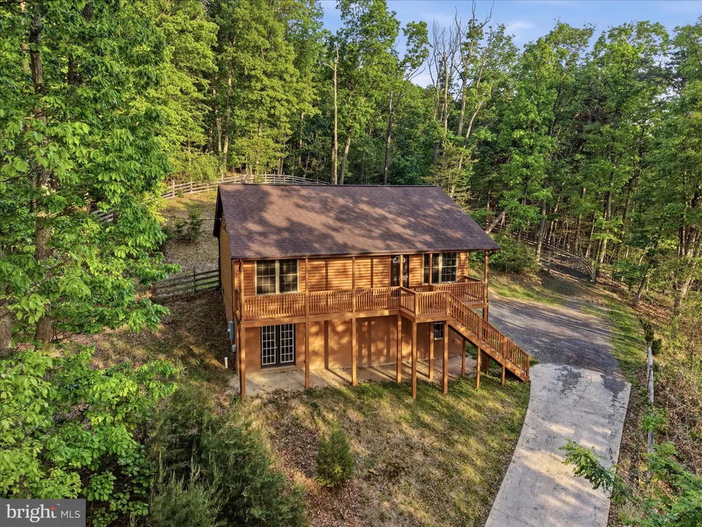 142 Spring Hollow Road, Front Royal, VA 22630