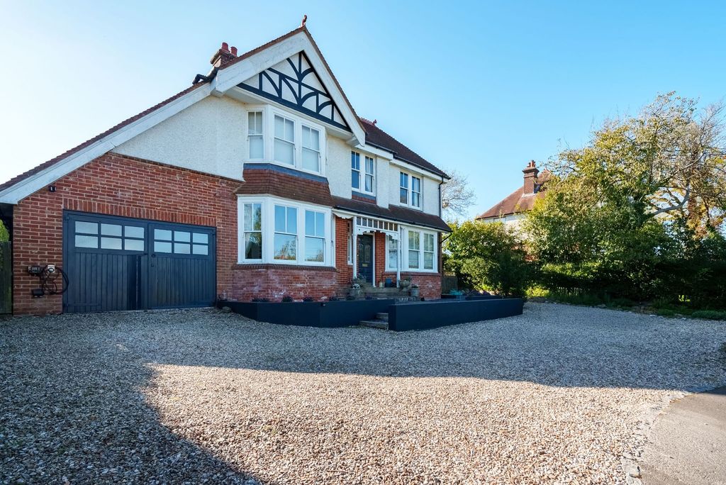5 bed detached house for saleTilsmore Road, Heathfield TN21