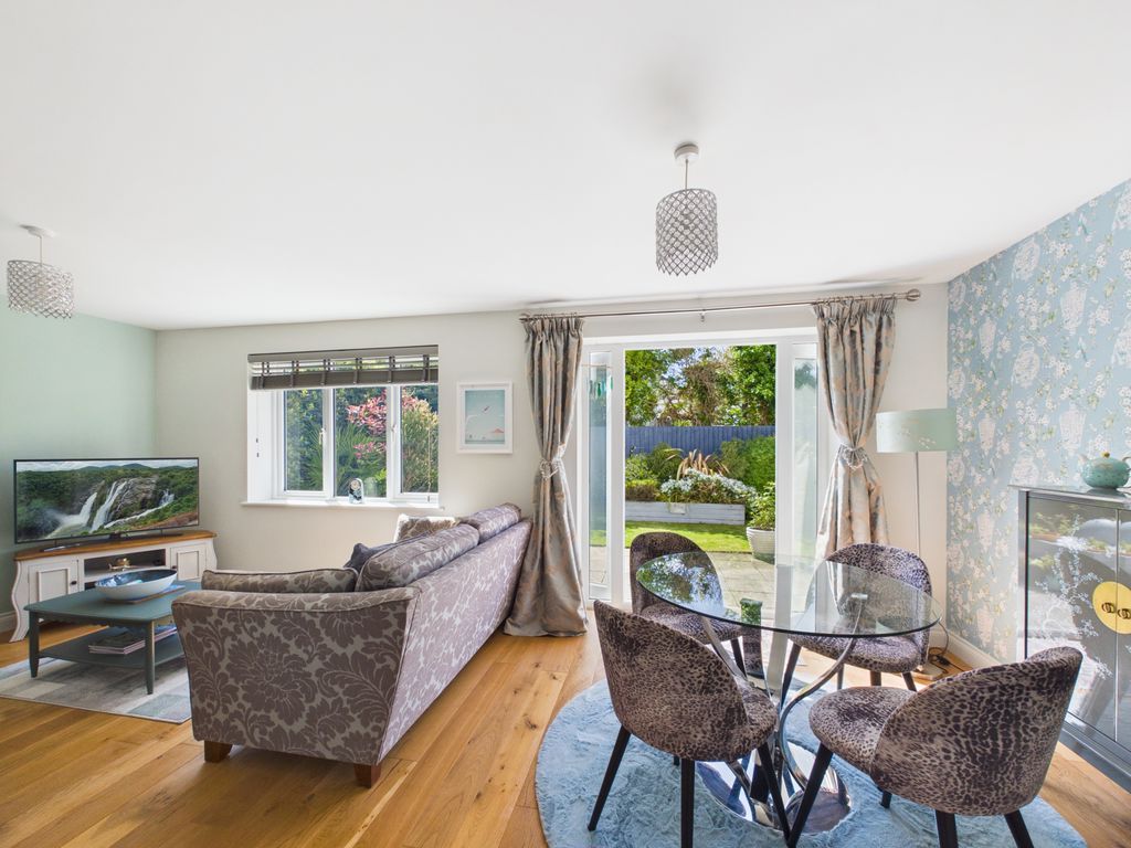 4 bed detached house for saleConnor Downs, Hayle - Beautifully Presented TR27 photo 2