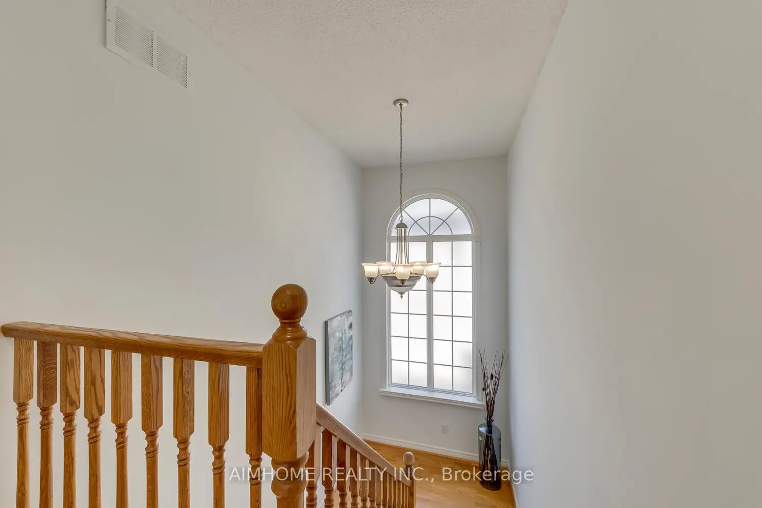 Additional image 10 of 2433 Valley Heights Crescent