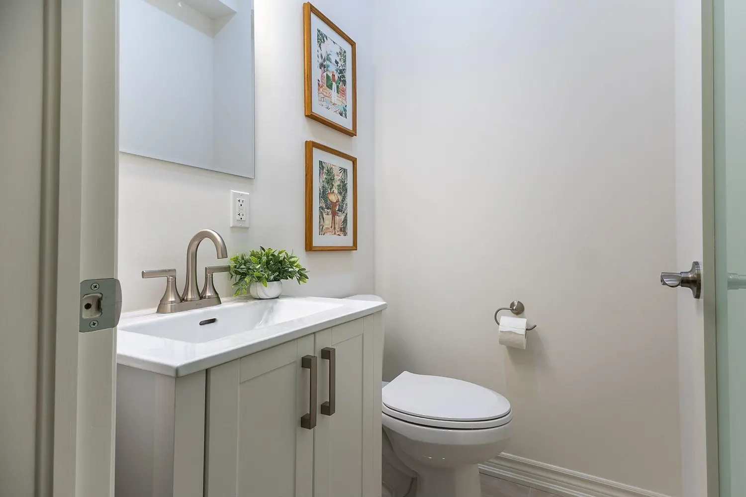50 Rosewood Avenue photo 3