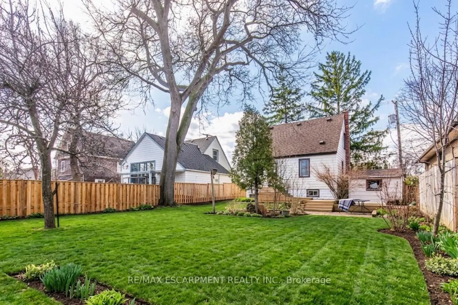 Additional image 18 of 269 Queensdale Avenue