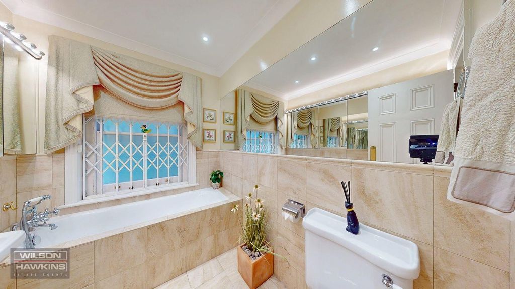 Additional image 8 of 3 bed flat for saleLondon Road, Harrow-On-The-Hill, Harrow HA1