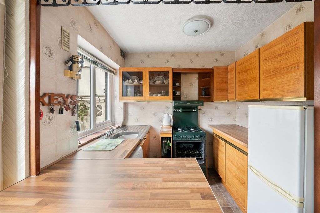 Additional image 14 of 2 bed terraced house for saleWoodrow Avenue, Hayes UB4