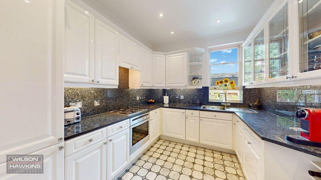 Additional image 3 of 3 bed flat for saleLondon Road, Harrow-On-The-Hill, Harrow HA1