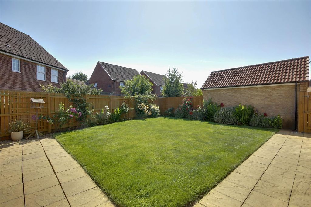 Additional image 21 of 4 bed detached house for saleField View Drive, Hessle HU13