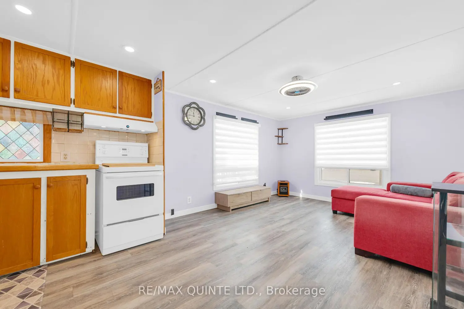 311 Dundas Street 31 photo 2