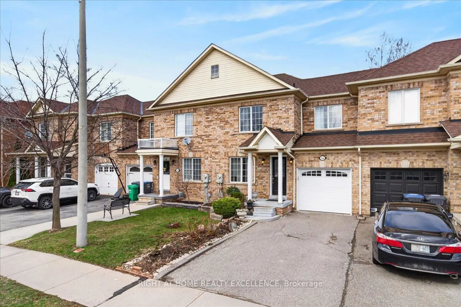 114 Tianalee Crescent photo 2