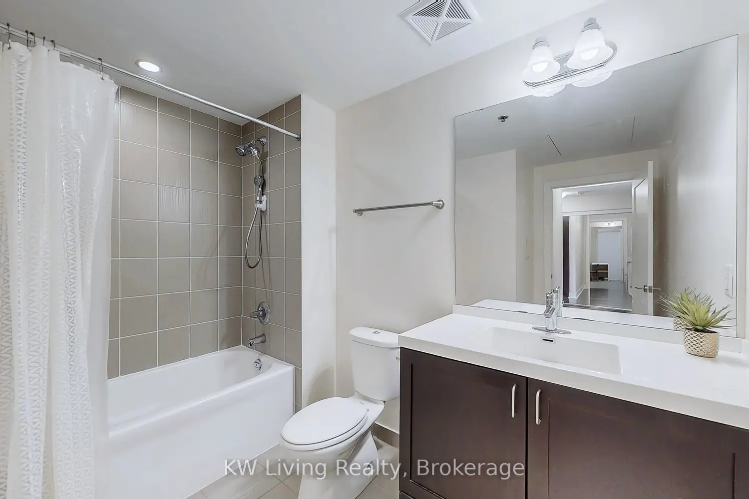 Additional image 11 of 28 Prince Regent Street 203